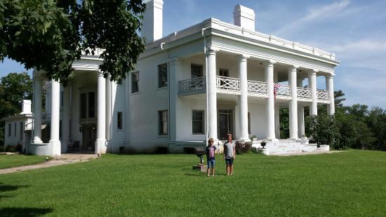 Brown Mansion Eldridge and Walnu